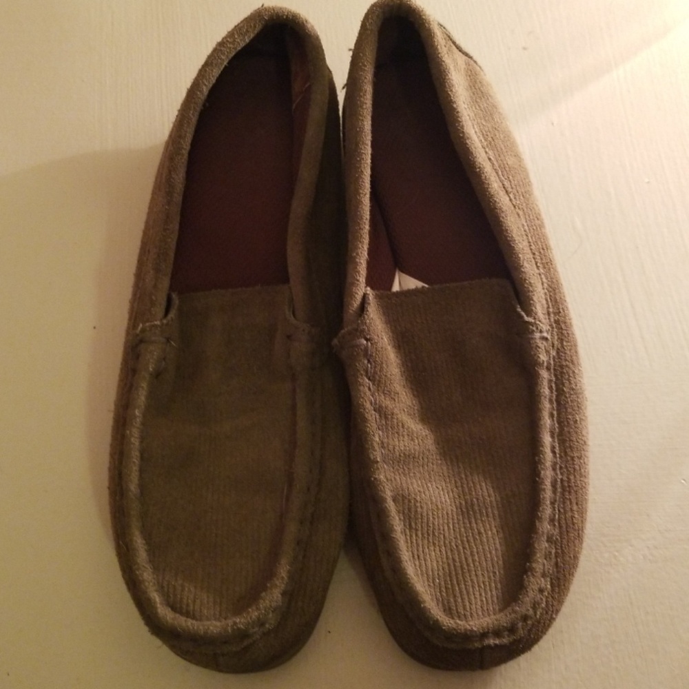 Excellent Suede Slip-on's - Picture 2 of 5